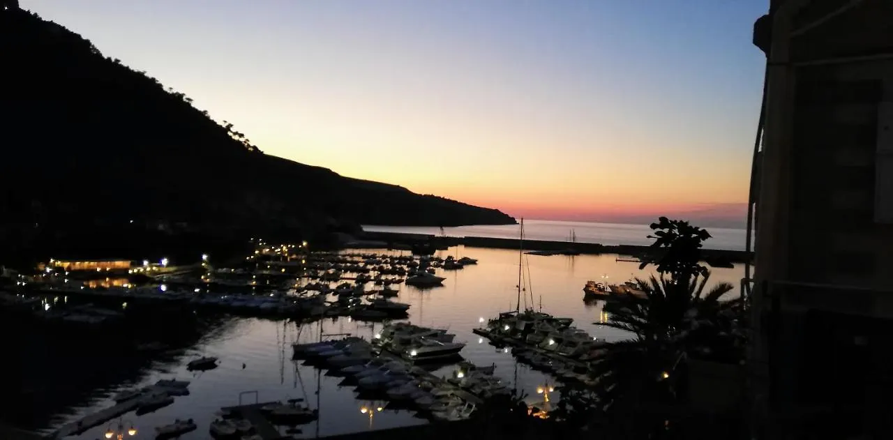 Le Camere Di Mariu Castellammare del Golfo Guest house